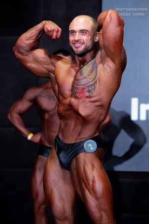 СLASSIC PHYSIQUE +178